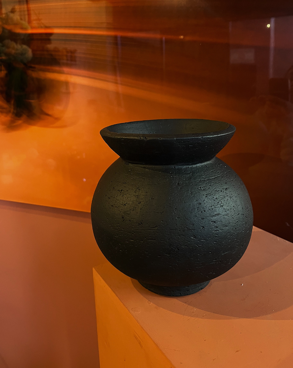 Victoria Black Vase